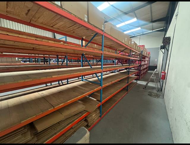1,000M² WAREHOUSE TO LET IN PRETORIA WEST